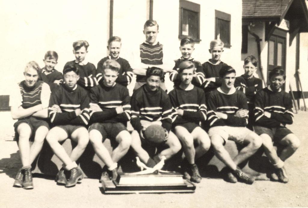 Winner, Silver Pheasants Cup, 1943